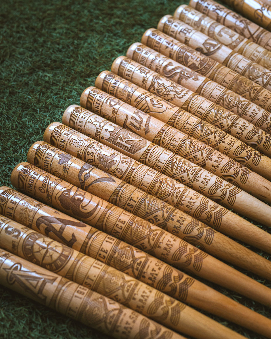 Banner-Series-Mini-Bats-