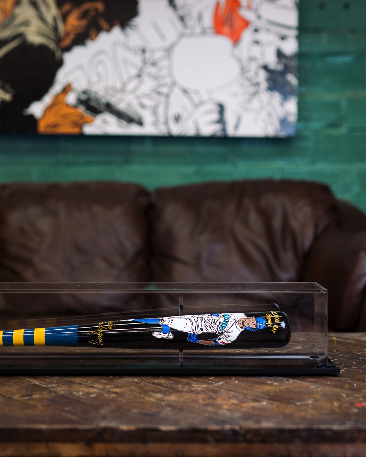 LIMITED EDITION ( 1 / 3 ) Julio Rodriguez - 2026 Seattle Mariners Art Bat (MLB)