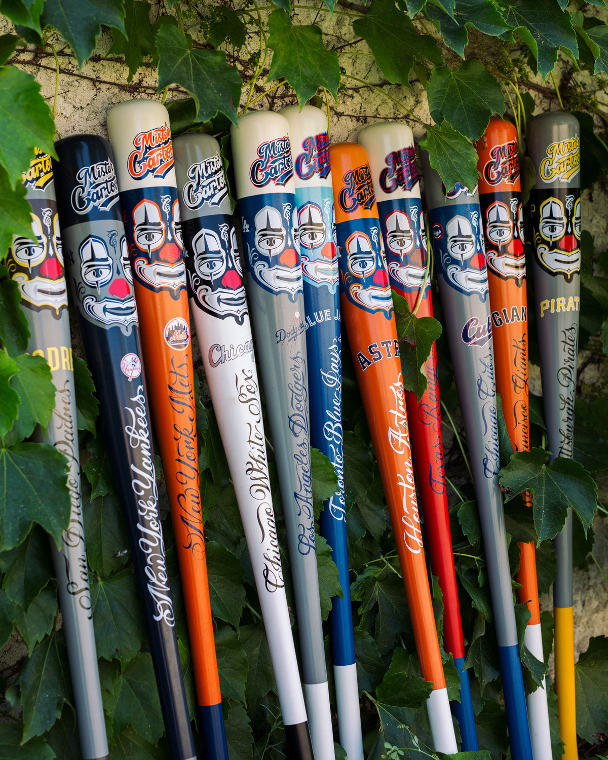 Mister Cartoon x Pillbox Mask Series Bat - Los Angeles Dodgers (MLB)