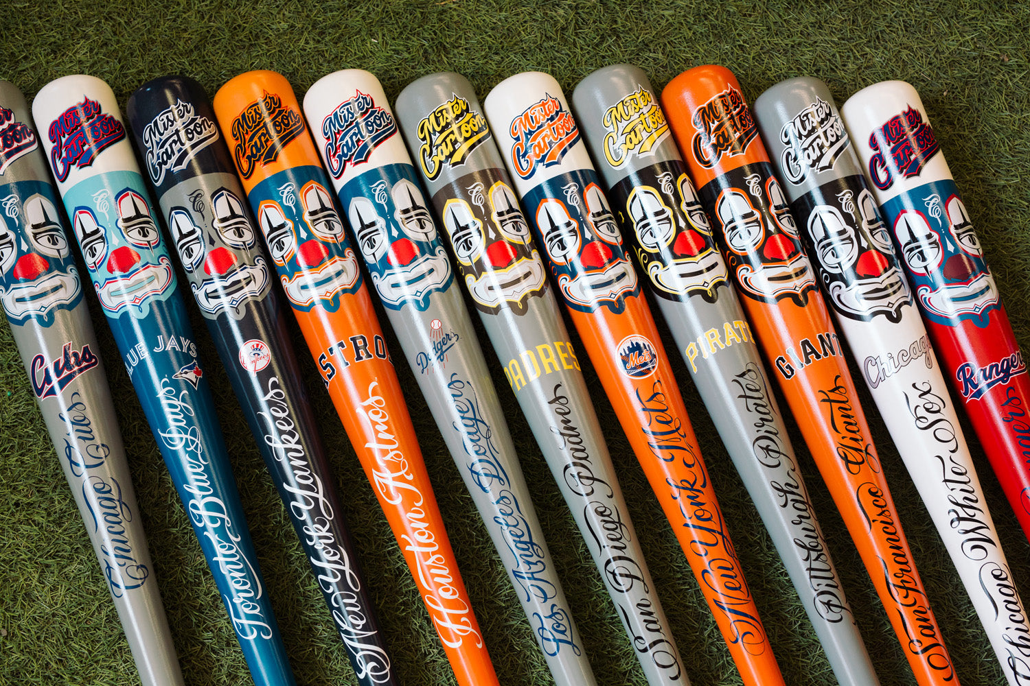 Mister Cartoon x Pillbox Mask Series Bat - Los Angeles Dodgers (MLB)